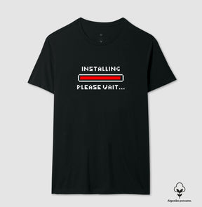 Camiseta Premium Installing